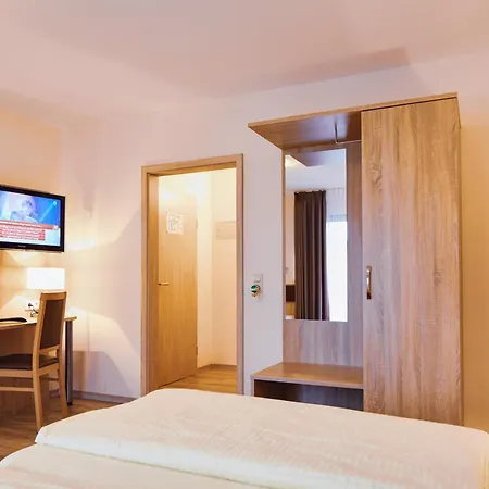 Landgasthof & Jossatal Hotel 3*